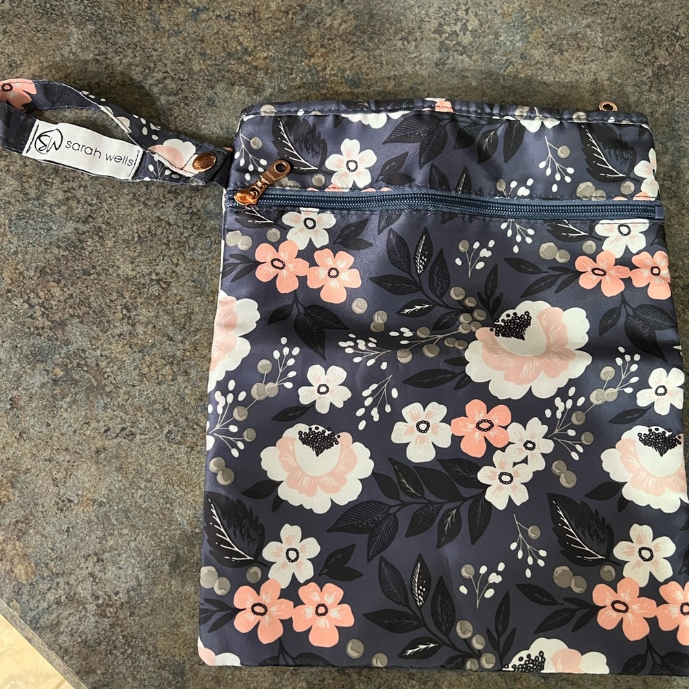 Sarah Wells Pumparoo bag